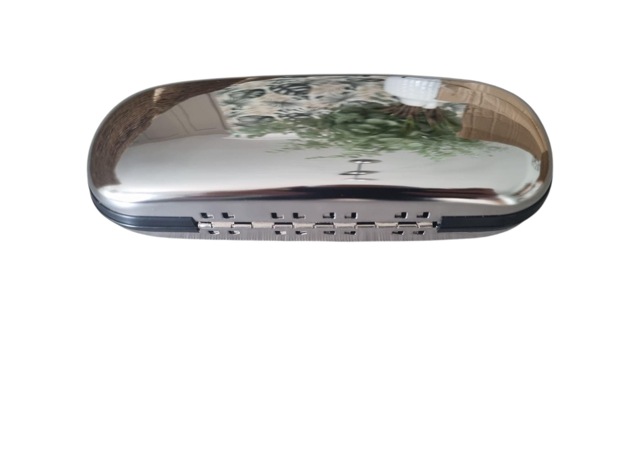Personalised Chrome Look Glasses Case – Silver or Gold Finish – Custom Engraving Included